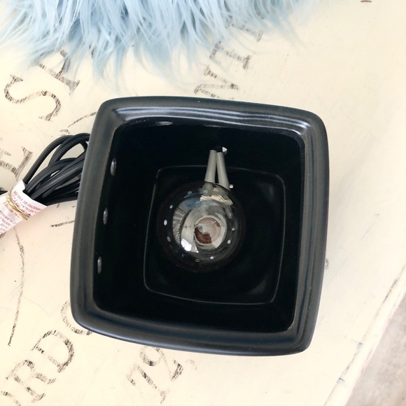 Scentsy, Classic Curve, SATIN BLACK, Full Size, Warmer, RETIRED - Picture 6 of 14